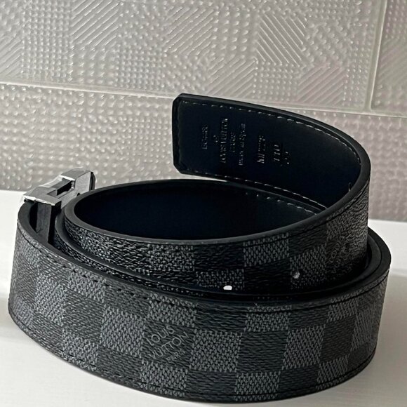 Black Leather Belt with a Silver Buckle LV logo - Picture 6 of 6